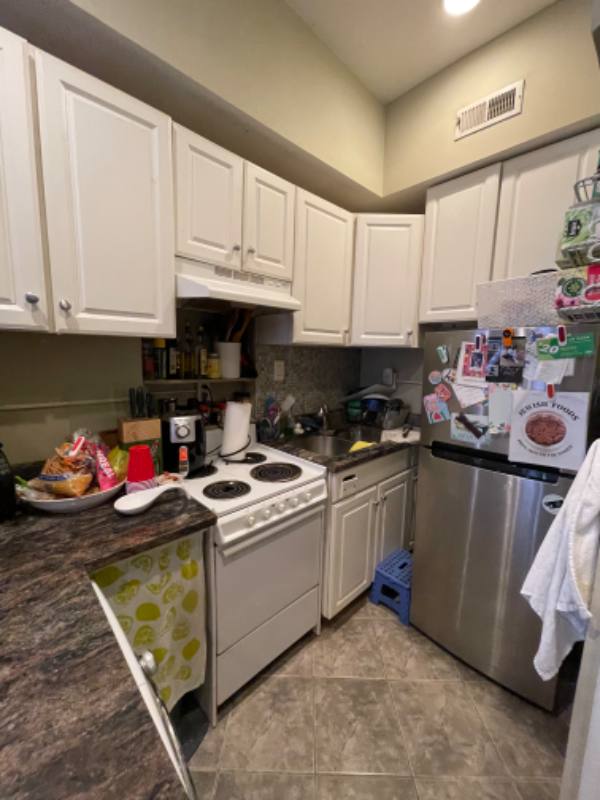 Apartment for rent at 1425 Allison St #C, Washington, DC 20011