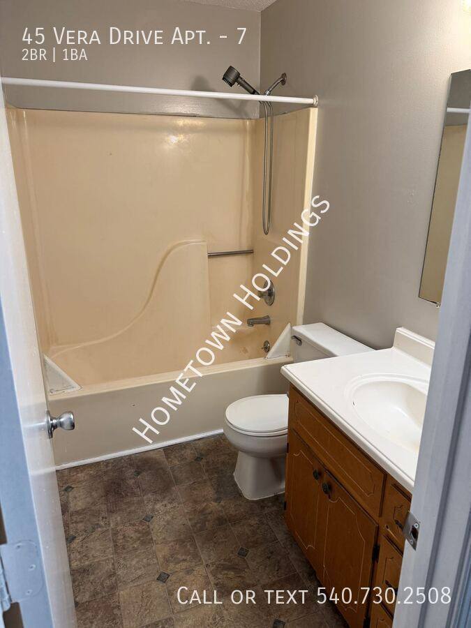 Apartment for rent at 45 Vera Dr #7, Collinsville, VA 24078