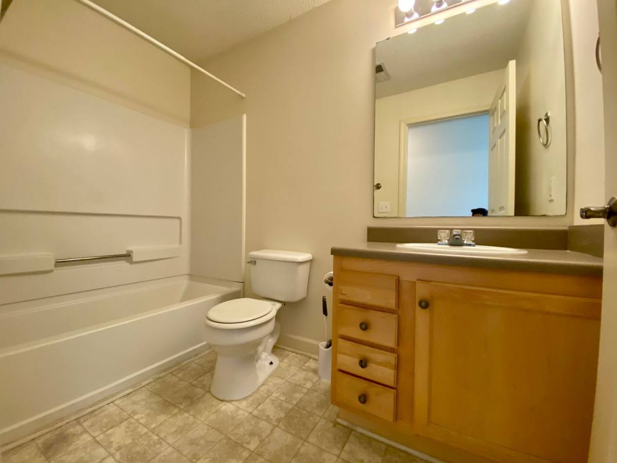 Condo for rent at 833 Harts Cove Way, Seneca, SC 29678