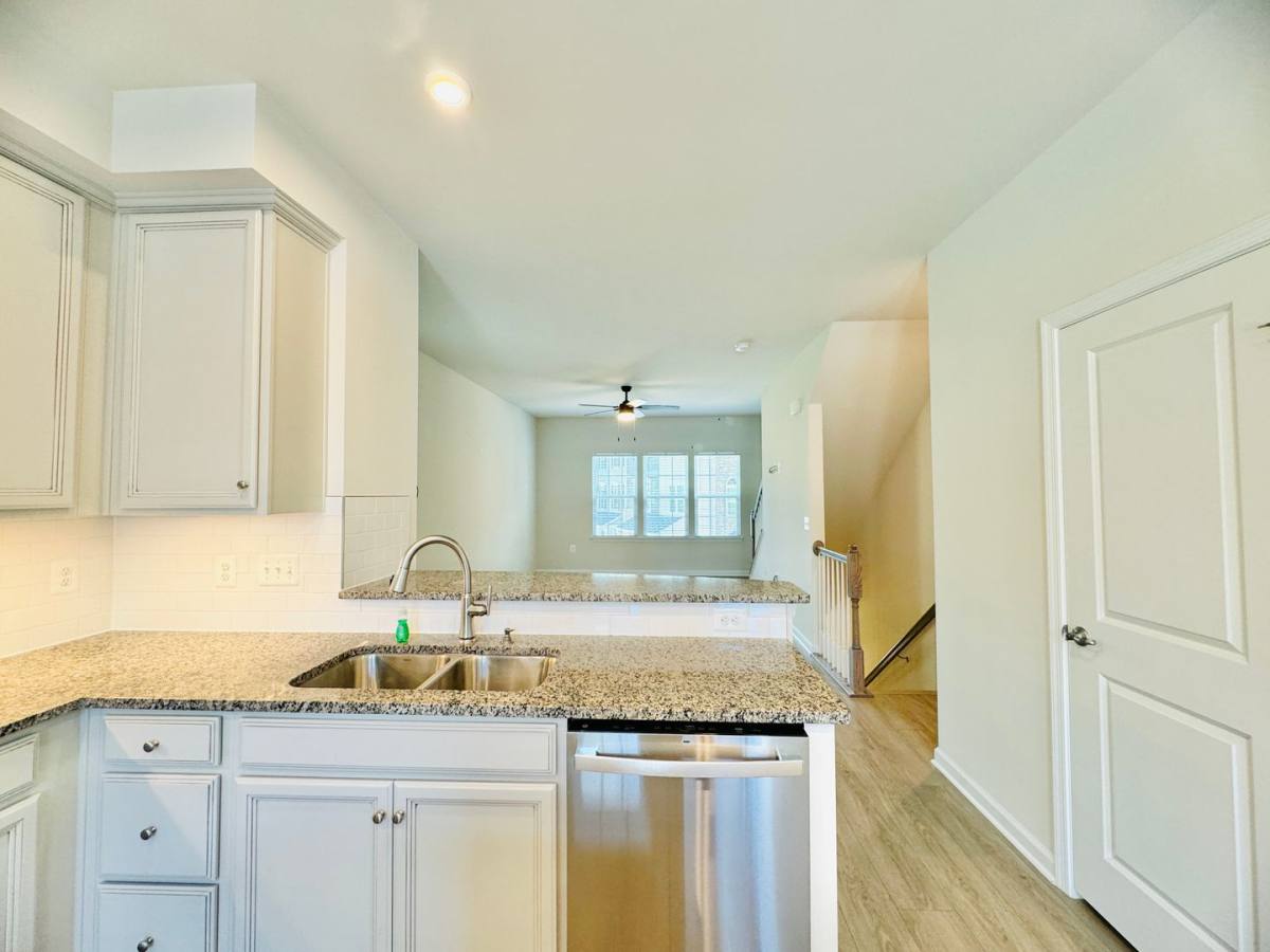 Townhouse for rent at 18374 Reaper Hill Court, Triangle, VA 22172