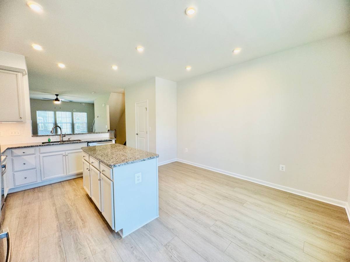 Townhouse for rent at 18374 Reaper Hill Court, Triangle, VA 22172