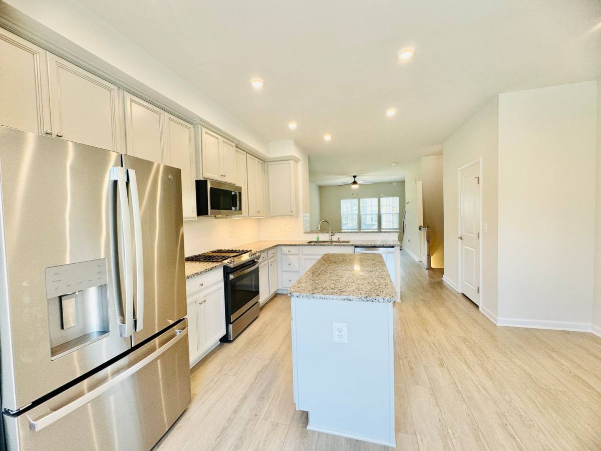 Townhouse for rent at 18374 Reaper Hill Court, Triangle, VA 22172