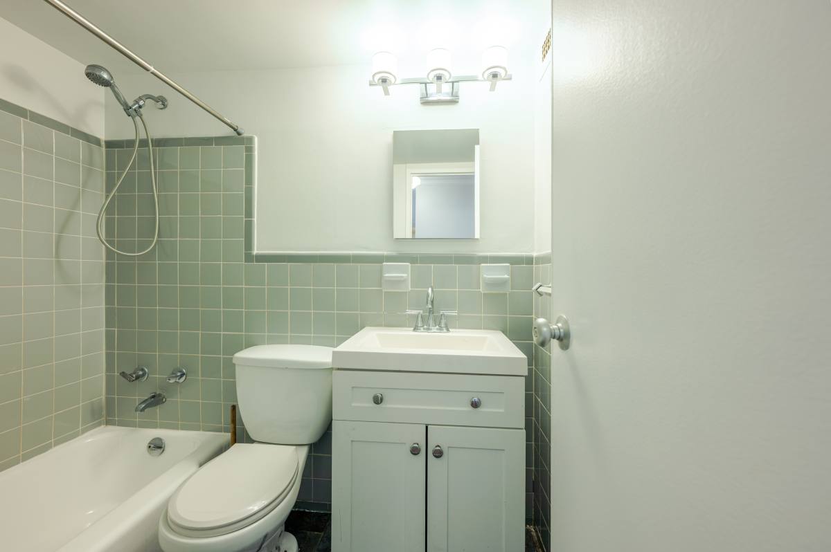 Condo for rent at 4600 Connecticut Ave NW #703, Washington, DC 20008