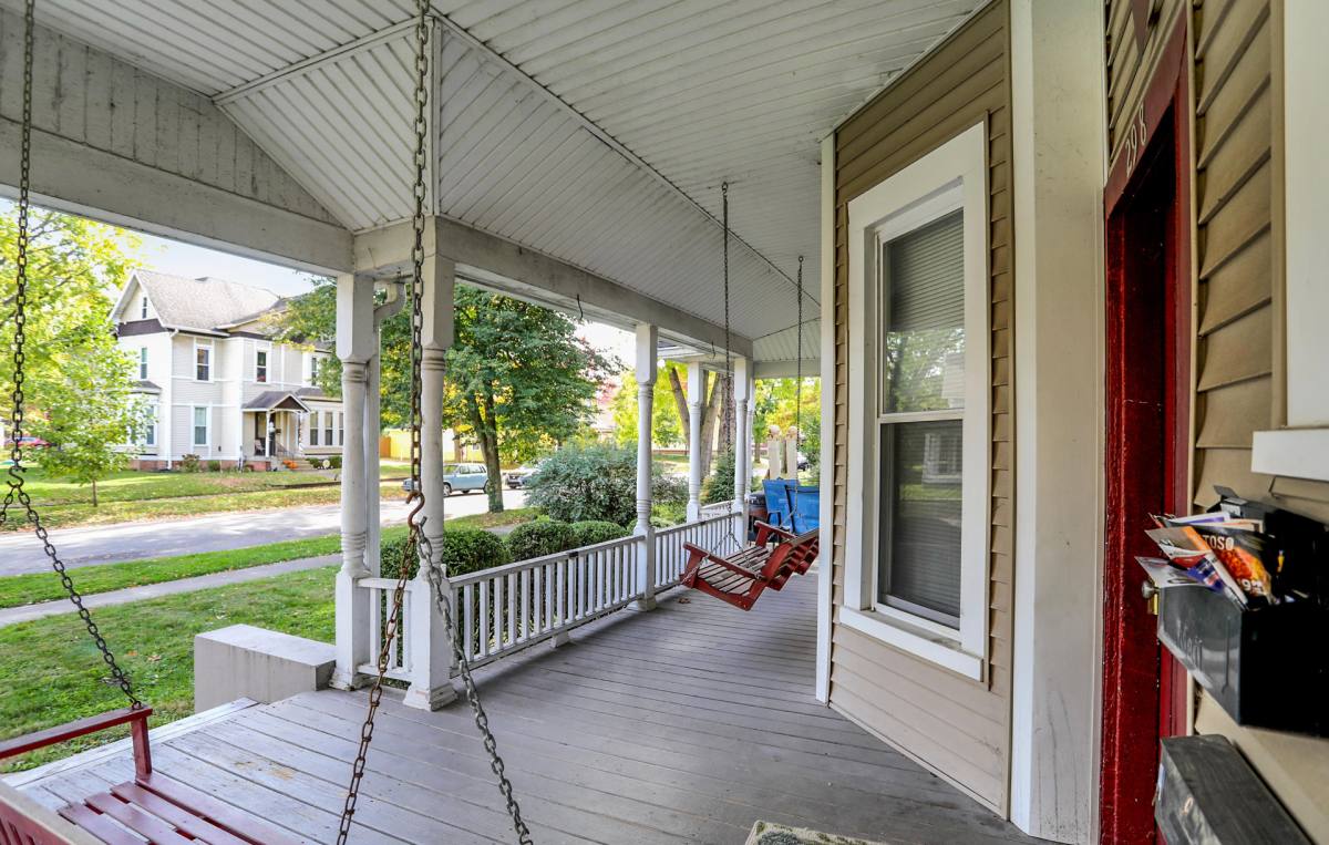 Apartment for rent at 298 N Water St, Franklin, IN 46131