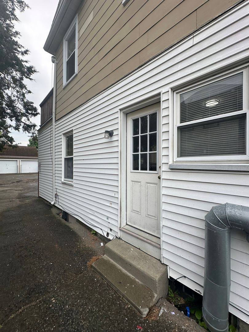 Apartment for rent at 92-94 Waltham St, Watertown, MA 02472