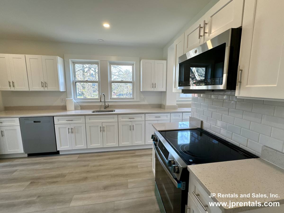 Apartment for rent at 12 Hooper St #1, Dorchester Center, MA 02124