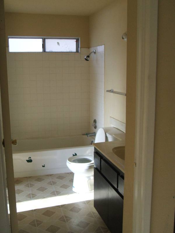 Apartment for rent at 4074 Weymouth Lane, Sacramento, CA 95823