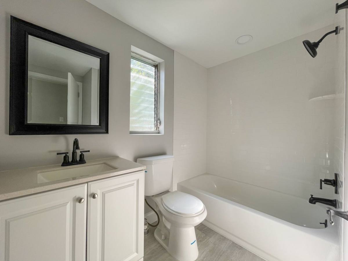 Apartment for rent at 2704 E Columbus Dr, Tampa, FL 33605