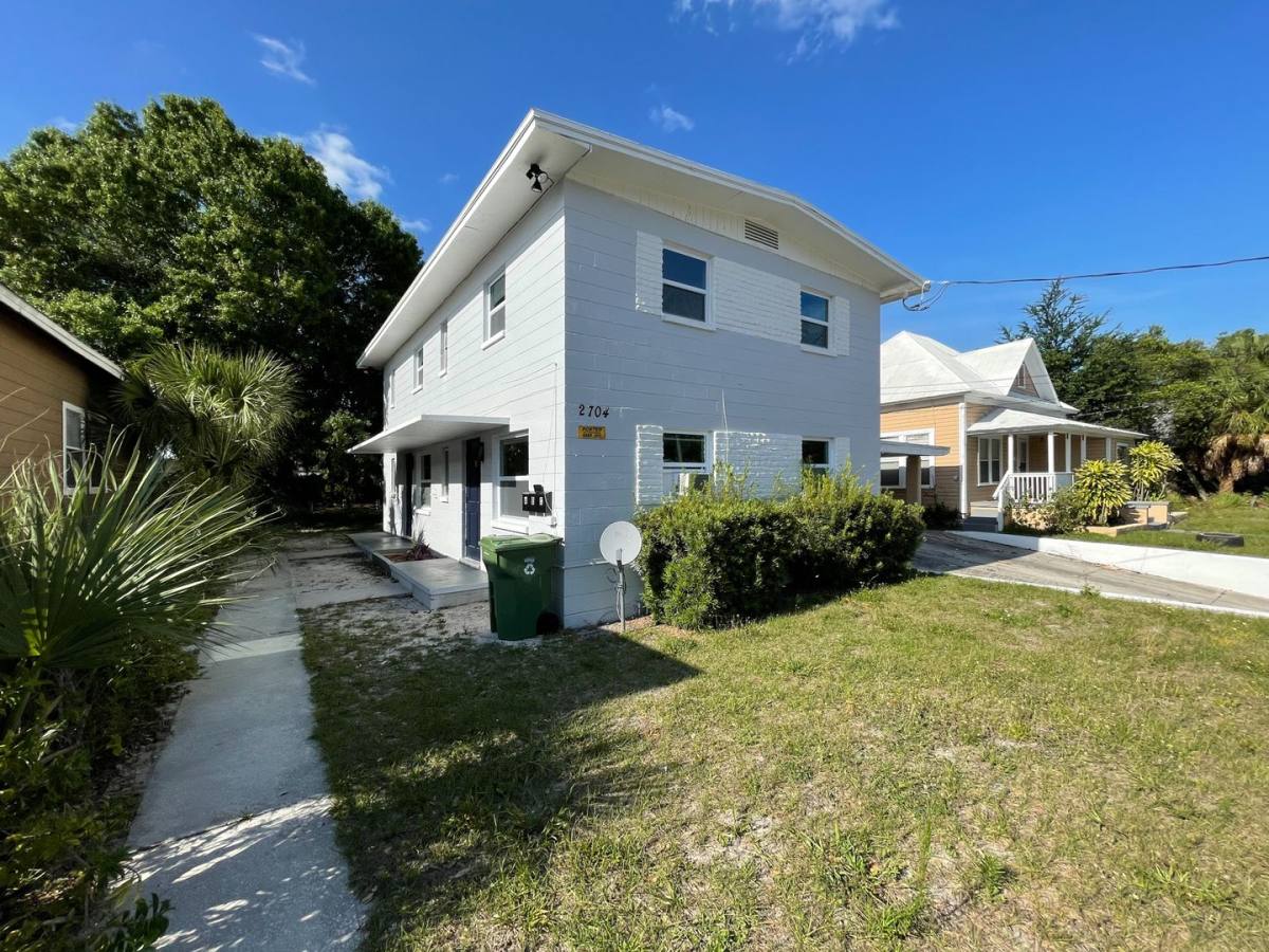 Apartment for rent at 2704 E Columbus Dr, Tampa, FL 33605