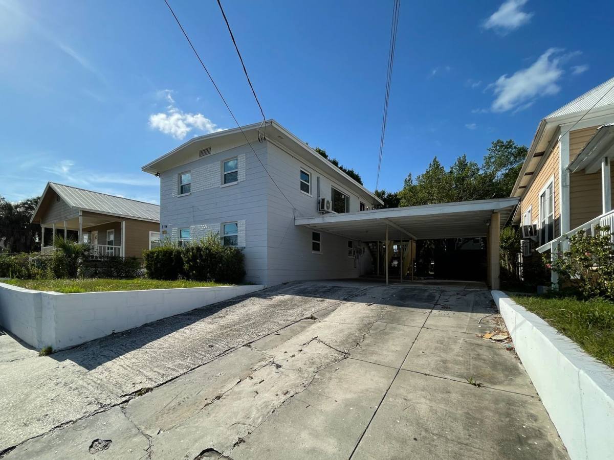 Apartment for rent at 2704 E Columbus Dr, Tampa, FL 33605