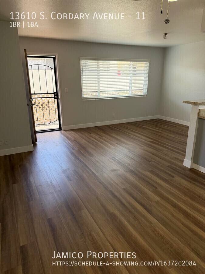 Apartment for rent at 13610 S Cordary Ave #11, Hawthorne, CA 90250