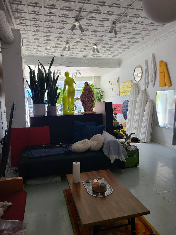 House for rent at 2024 W Chicago Ave #1F, Chicago, IL 60622