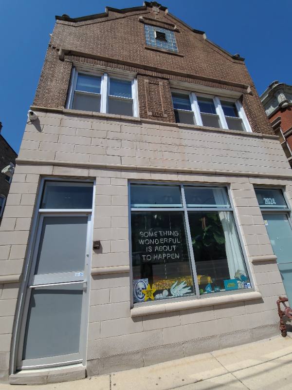 House for rent at 2024 W Chicago Ave #1F, Chicago, IL 60622
