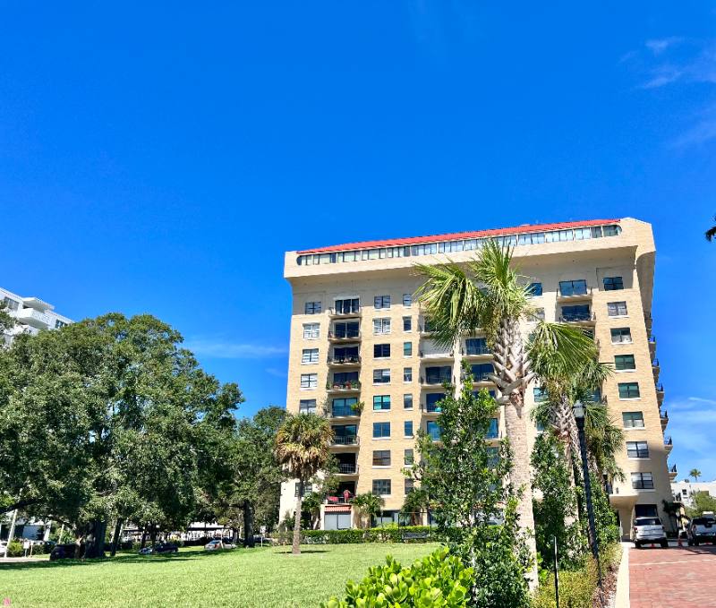 Apartment for rent at 2109 Bayshore Blvd #506, Tampa, FL 33606
