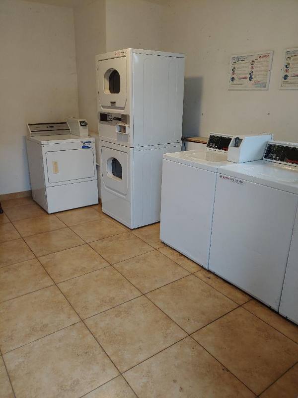 Apartment for rent at 493 E Vista Chino, Palm Springs, CA 92262