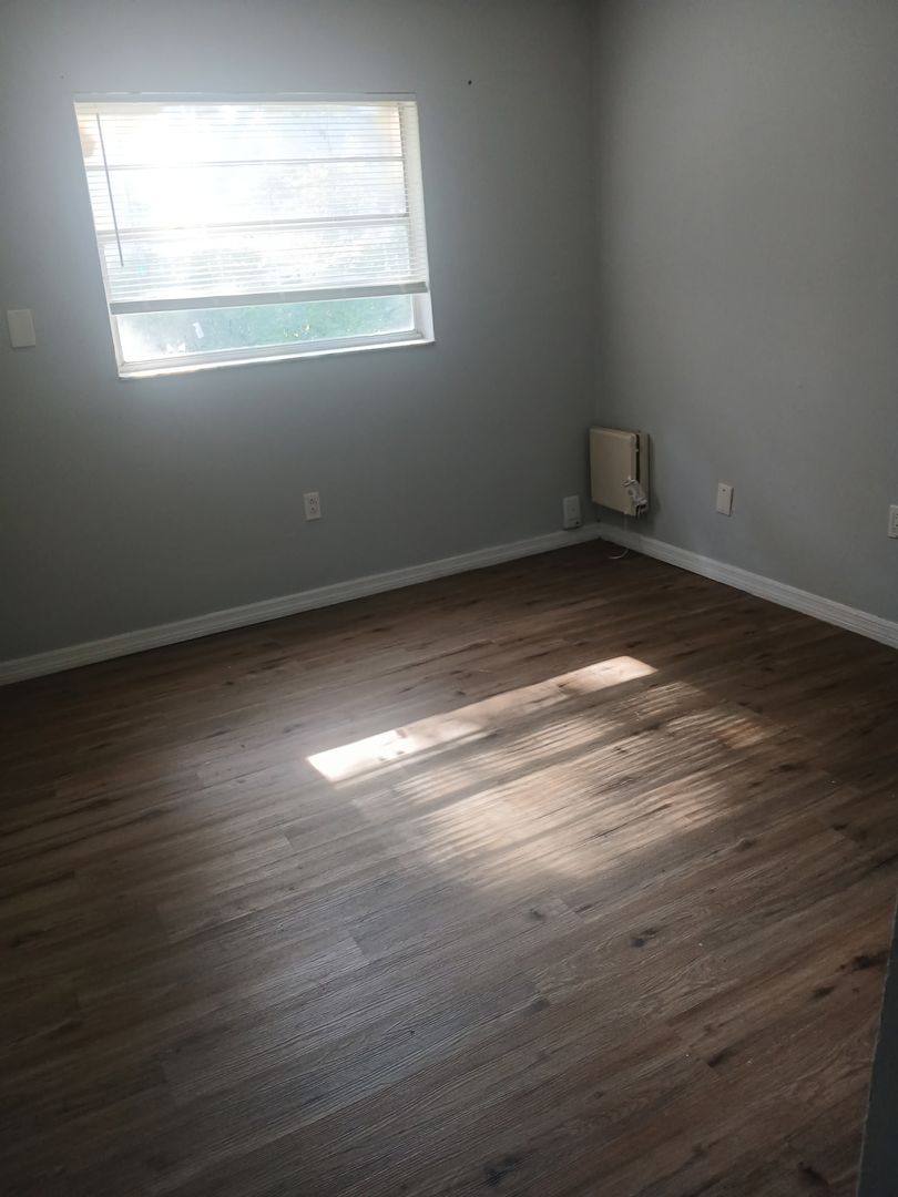 Apartment for rent at 13110 Leisurewood Place, Tampa, FL 33612