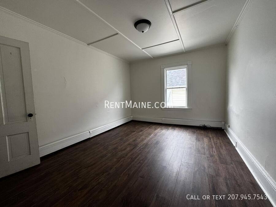 Apartment for rent at 8 Bellevue St #2, Waterville, ME 04901