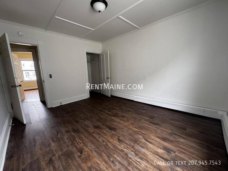 Apartment for rent at 8 Bellevue St #2, Waterville, ME 04901