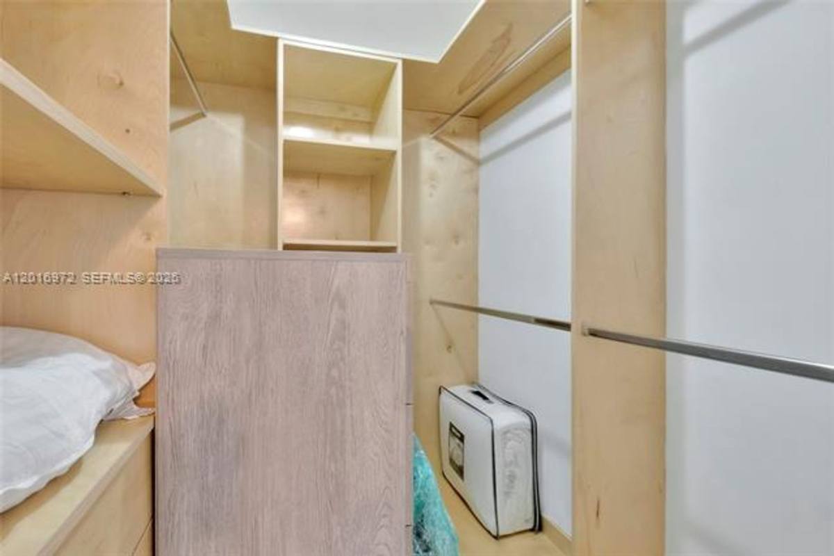 Condo for rent at 2401 Collins Ave, Miami Beach, FL 33140