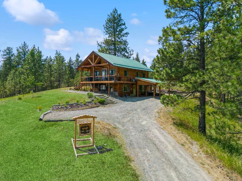 House for rent at 168 Carpenter Lane, Eureka, MT 59917