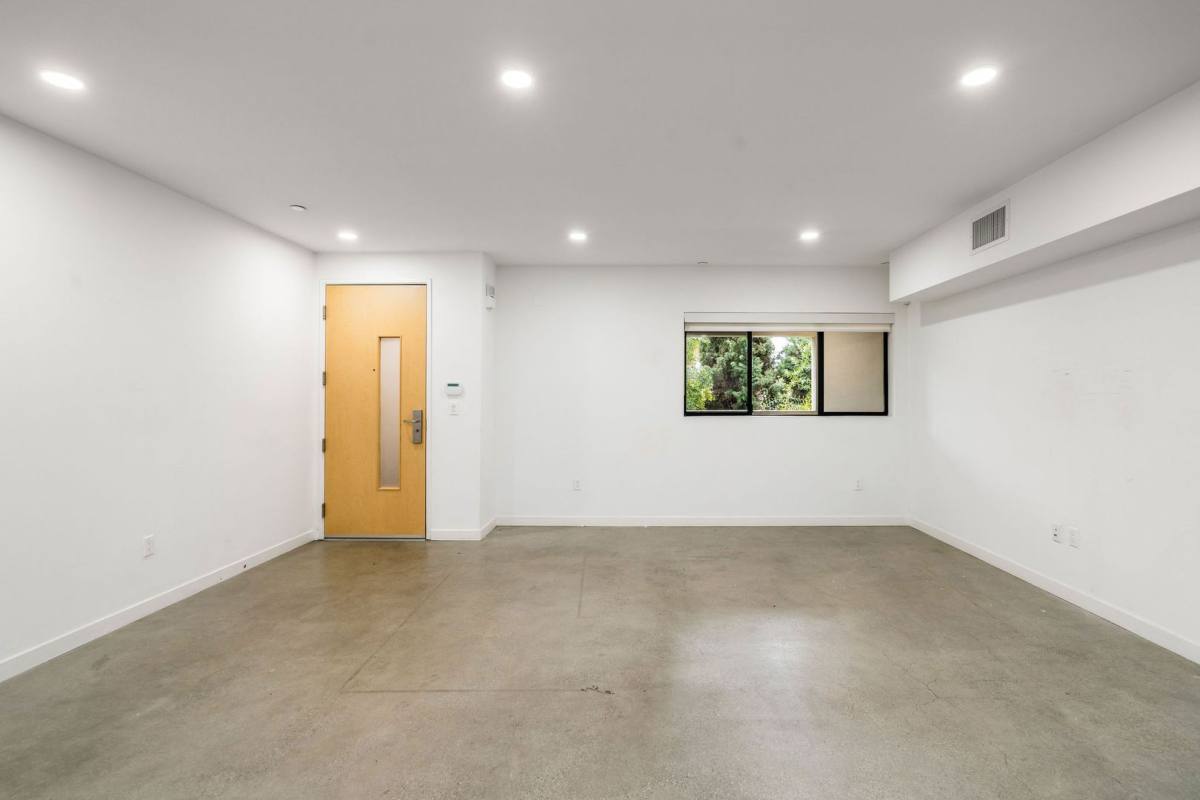 Apartment for rent at 2409 Griffith Park Blvd, Los Angeles, CA 90039
