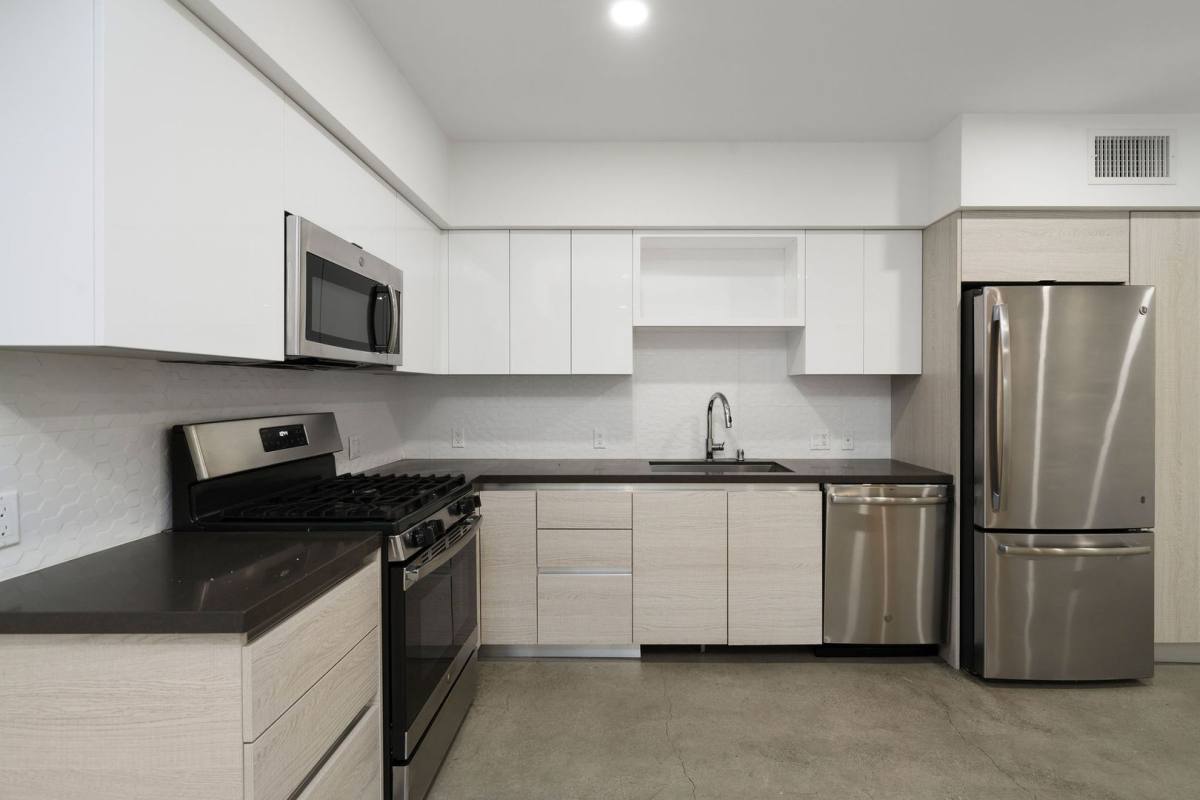 Apartment for rent at 2409 Griffith Park Blvd, Los Angeles, CA 90039