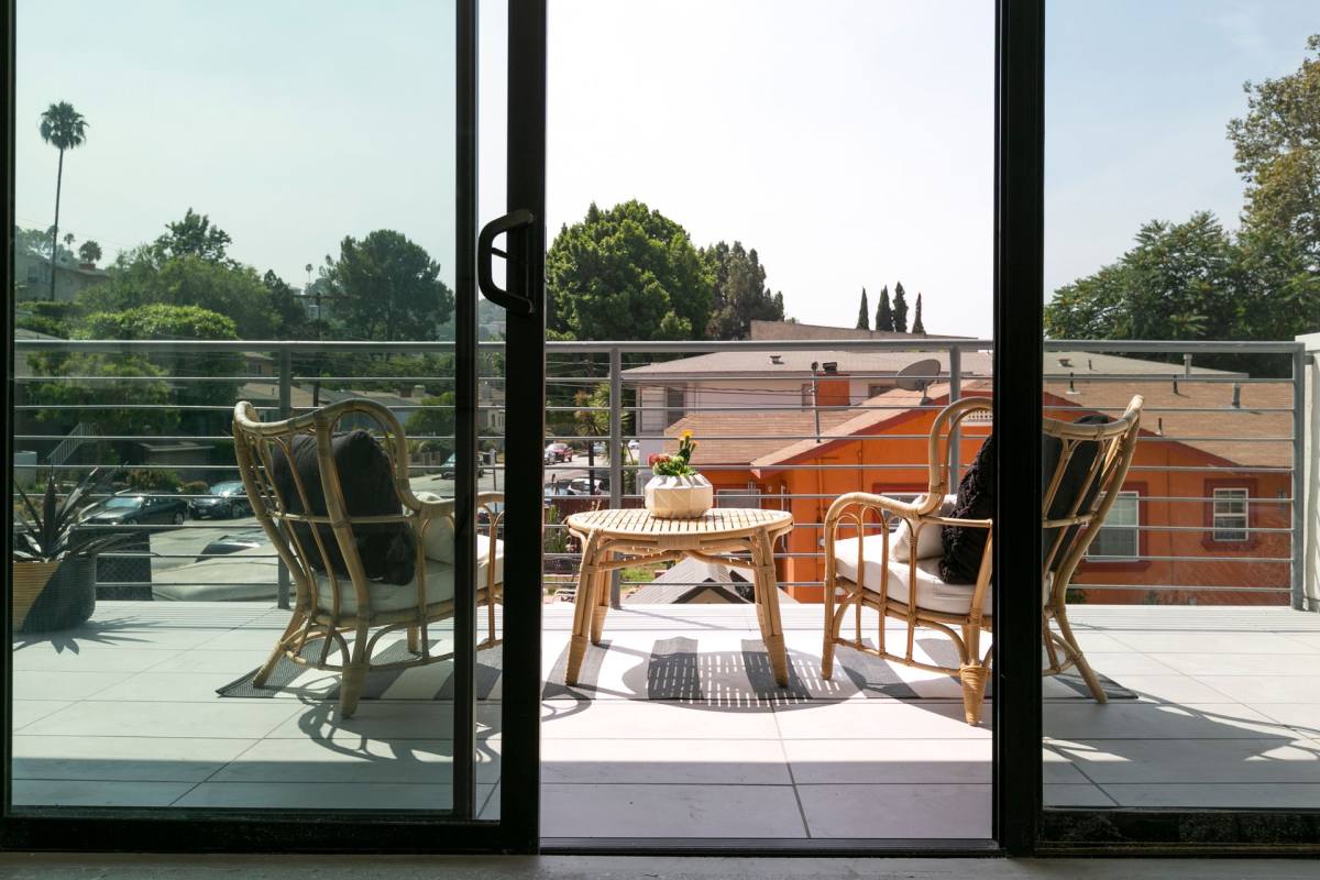 Apartment for rent at 2409 Griffith Park Blvd, Los Angeles, CA 90039