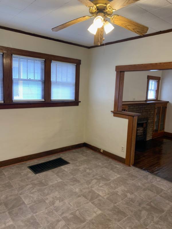 House for rent at 520 SW 5th St, Topeka, KS 66603