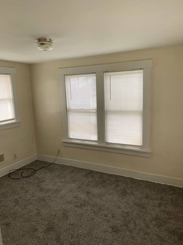House for rent at 520 SW 5th St, Topeka, KS 66603