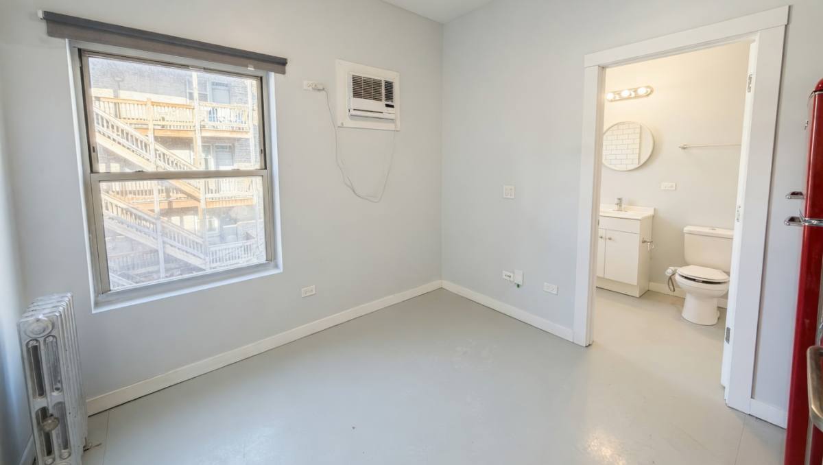 Apartment for rent at 4700 N Racine Ave #102, Chicago, IL 60640