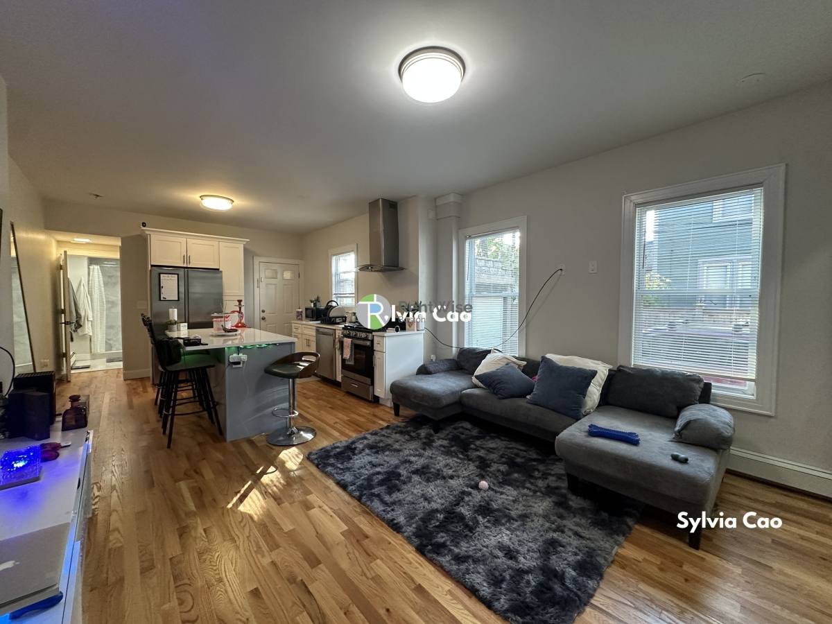 Apartment for rent at 14 Marshall St #1, Watertown, MA 02472