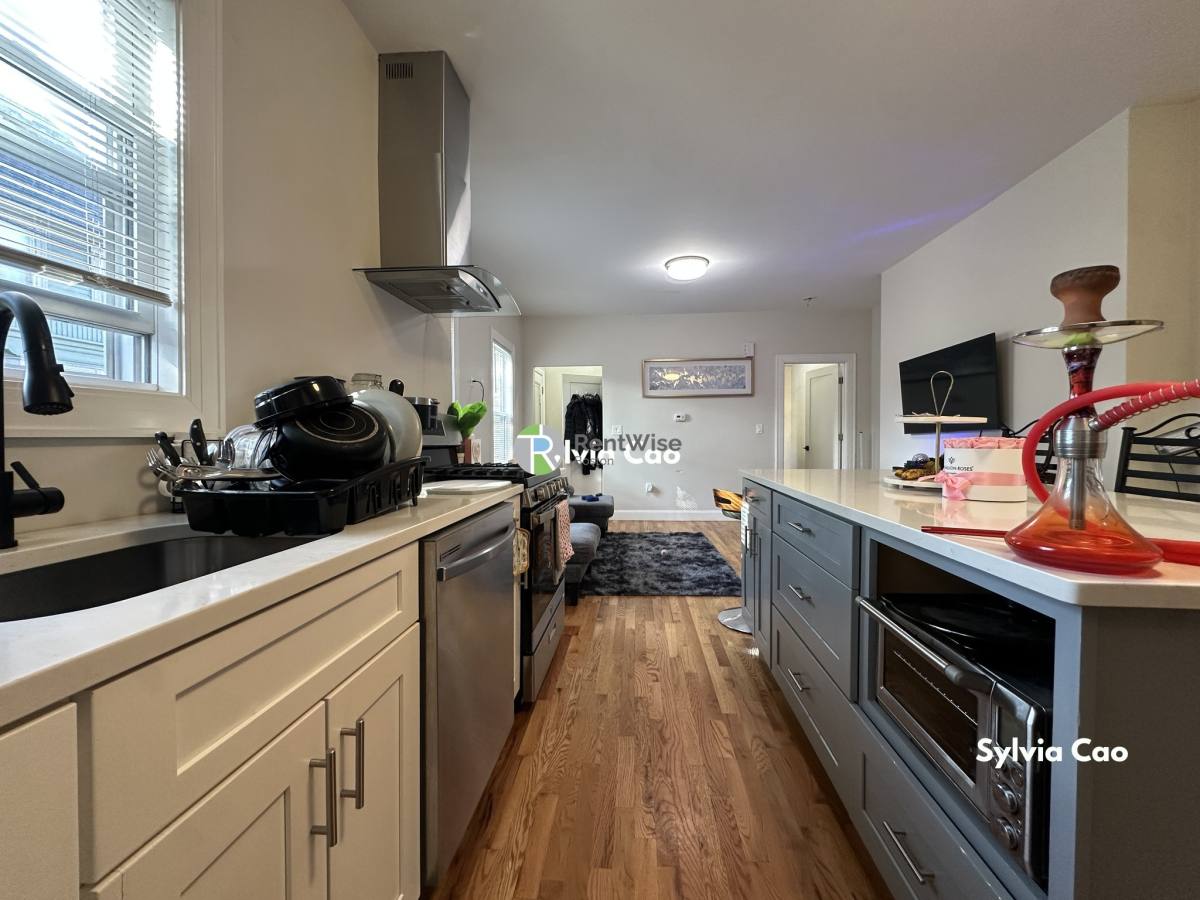 Apartment for rent at 14 Marshall St #1, Watertown, MA 02472