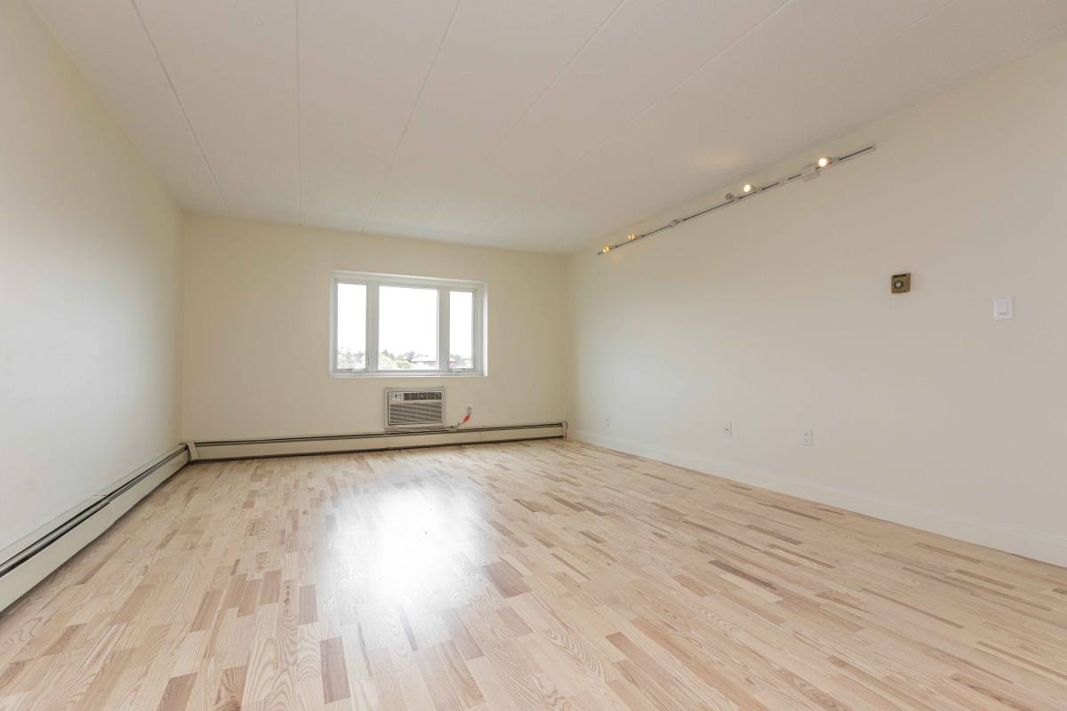 Apartment for rent at 278 Beacon #12, Somerville, MA 02143