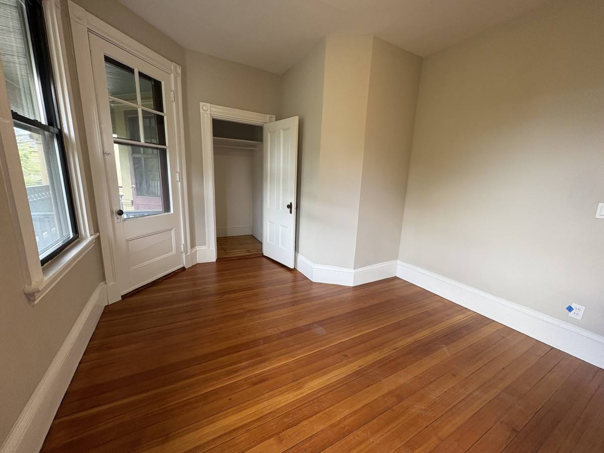 Apartment for rent at 2 Pleasant Ave #3R, Somerville, MA 02143