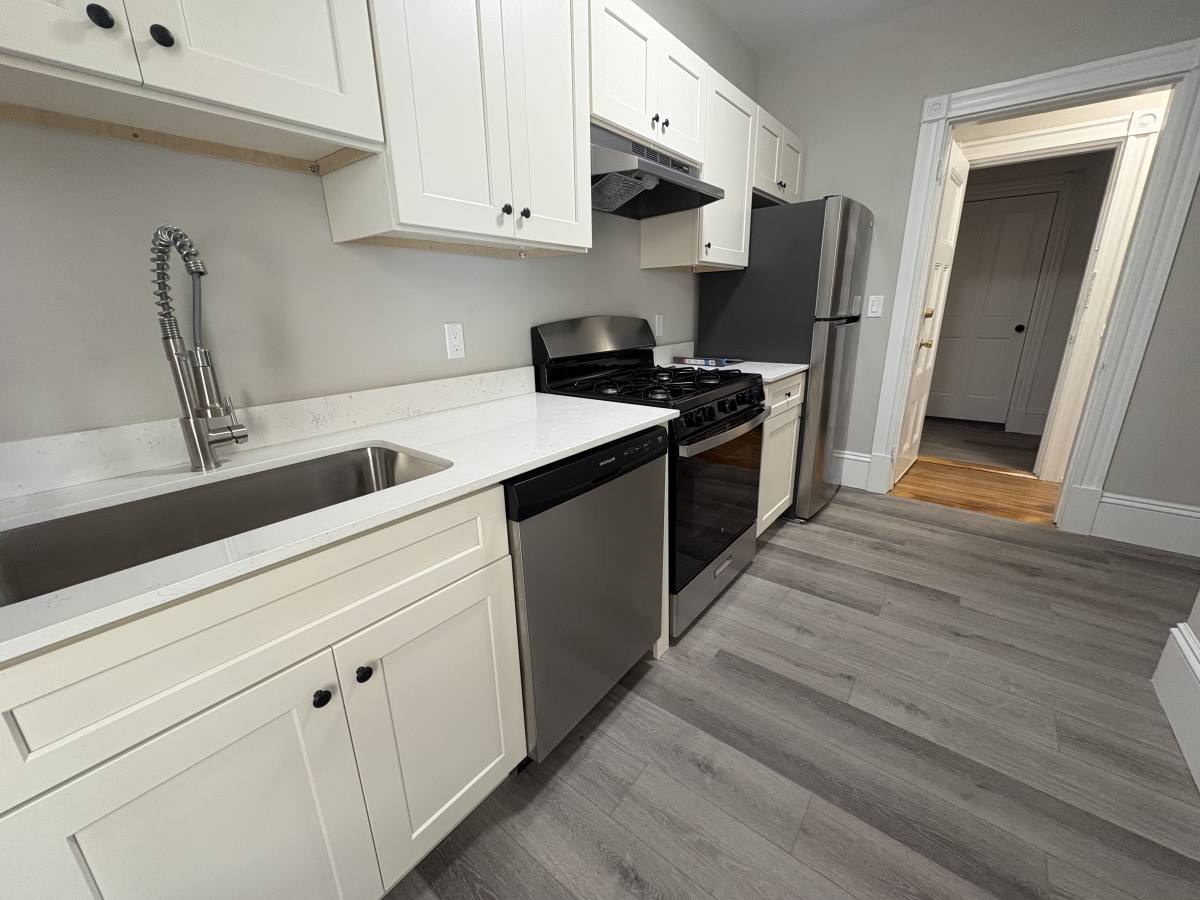 Apartment for rent at 4 Pleasant Ave #1F, Somerville, MA 02143