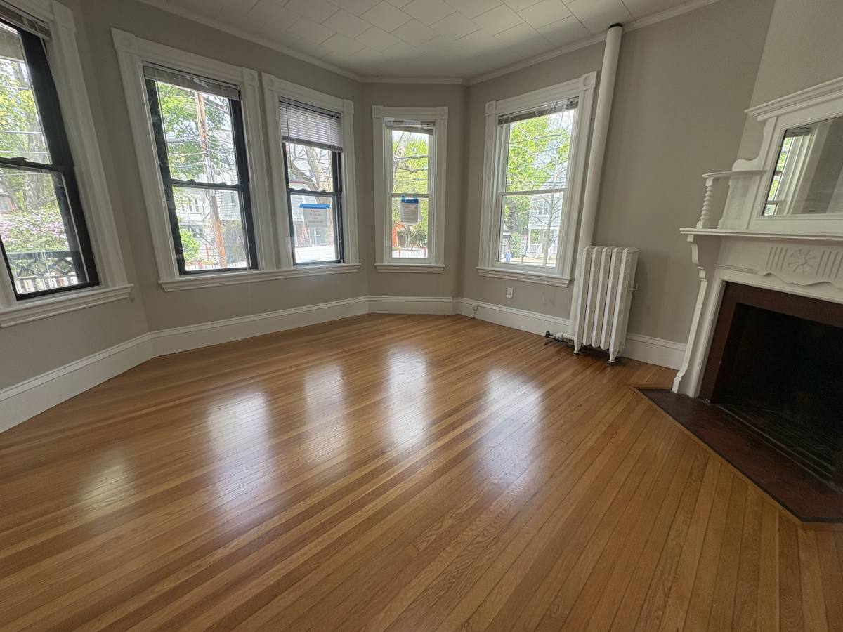 Apartment for rent at 4 Pleasant Ave #1F, Somerville, MA 02143