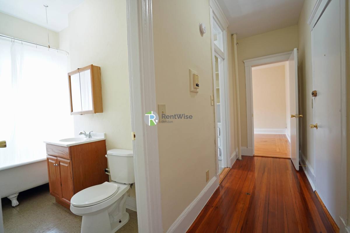 Apartment for rent at 165 Kelton St #33, Brighton, MA 02135