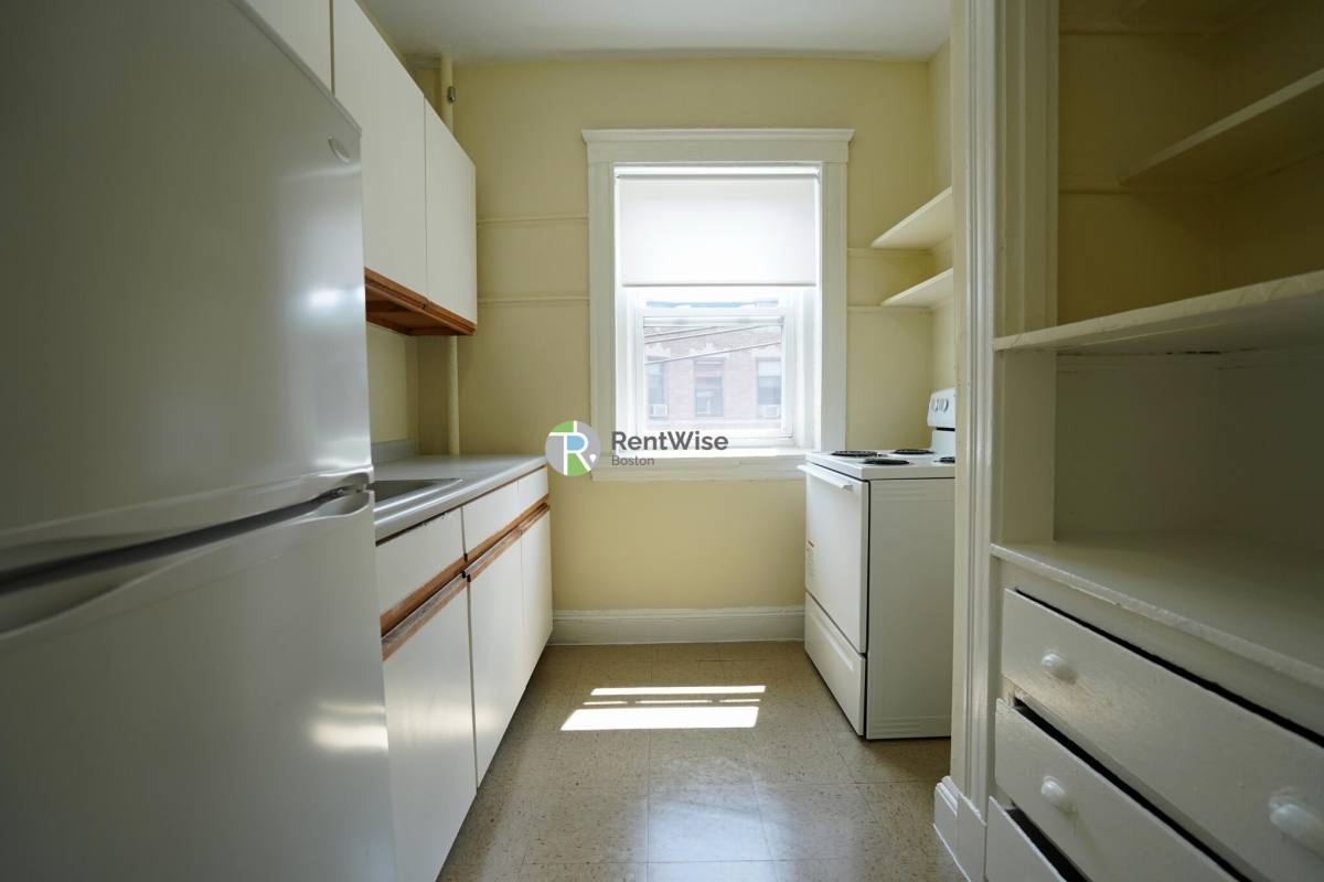 Apartment for rent at 165 Kelton St #33, Brighton, MA 02135