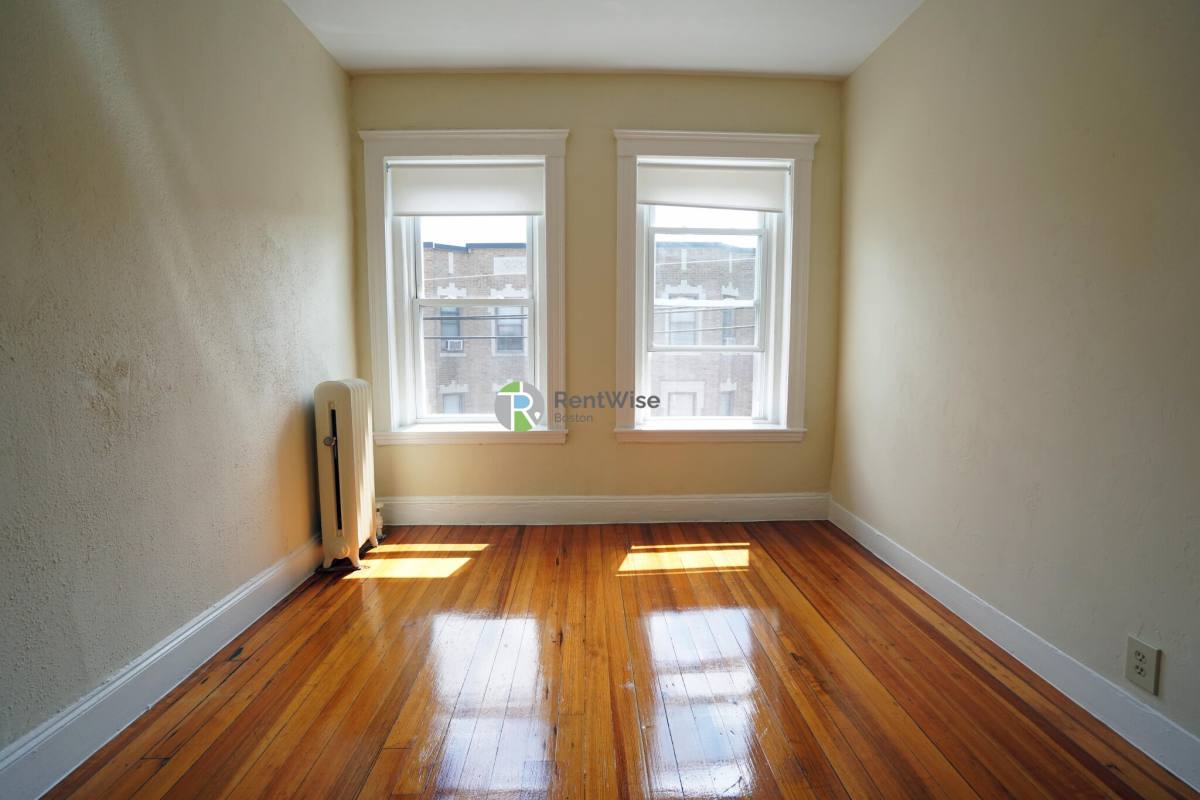 Apartment for rent at 165 Kelton St #33, Brighton, MA 02135