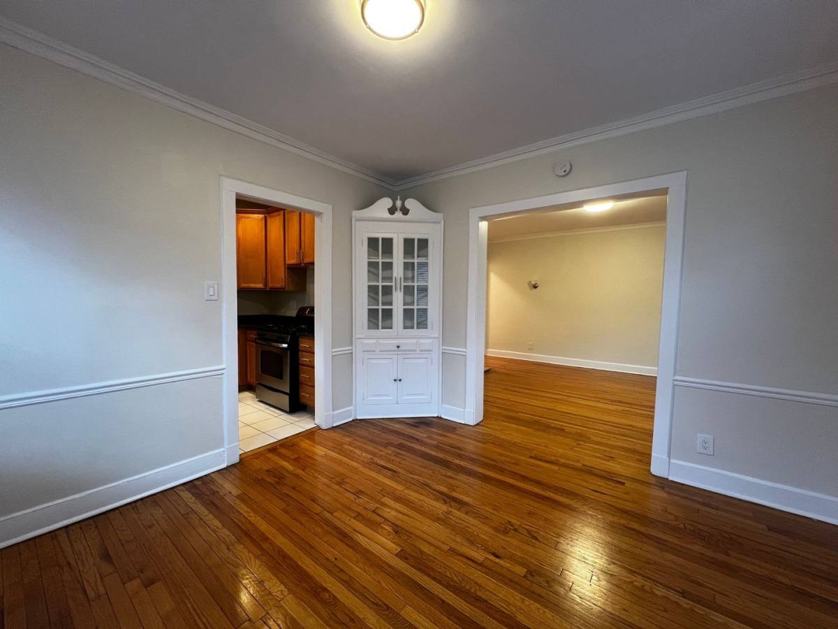 Apartment for rent at 209 Kedzie St #2A, Evanston, IL 60202