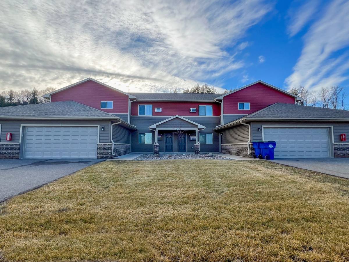 Apartment for rent at 1470 Westwood Dr, Wausau, WI 54401
