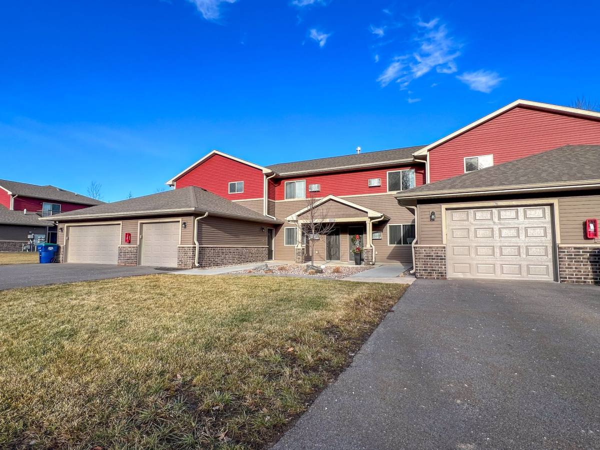 Apartment for rent at 1470 Westwood Dr, Wausau, WI 54401