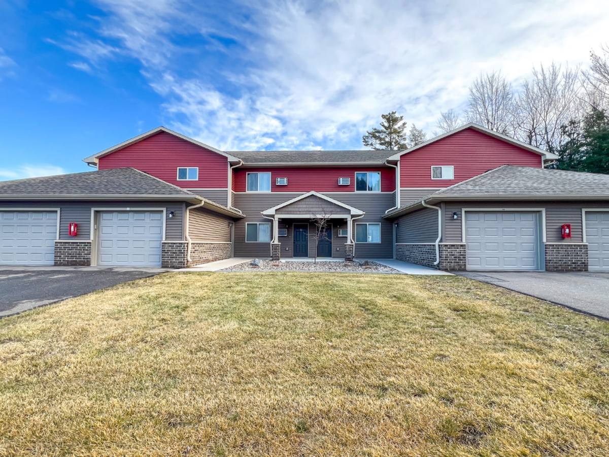 Apartment for rent at 1470 Westwood Dr, Wausau, WI 54401