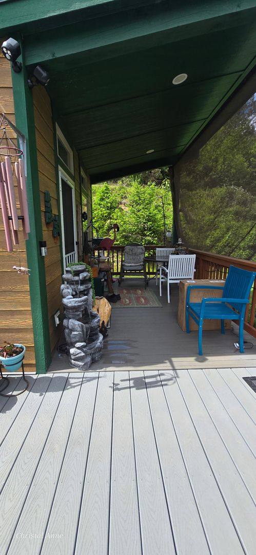 House for rent at 150 N Terrace Rd, Hoodsport, WA 98548