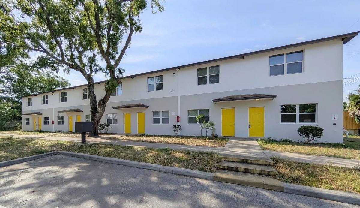 Townhouse for rent at 2854 Yellow Pine Court, Jacksonville, FL 32277