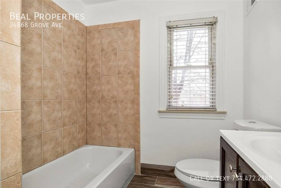 House for rent at 24868 Grove Ave, Eastpointe, MI 48021