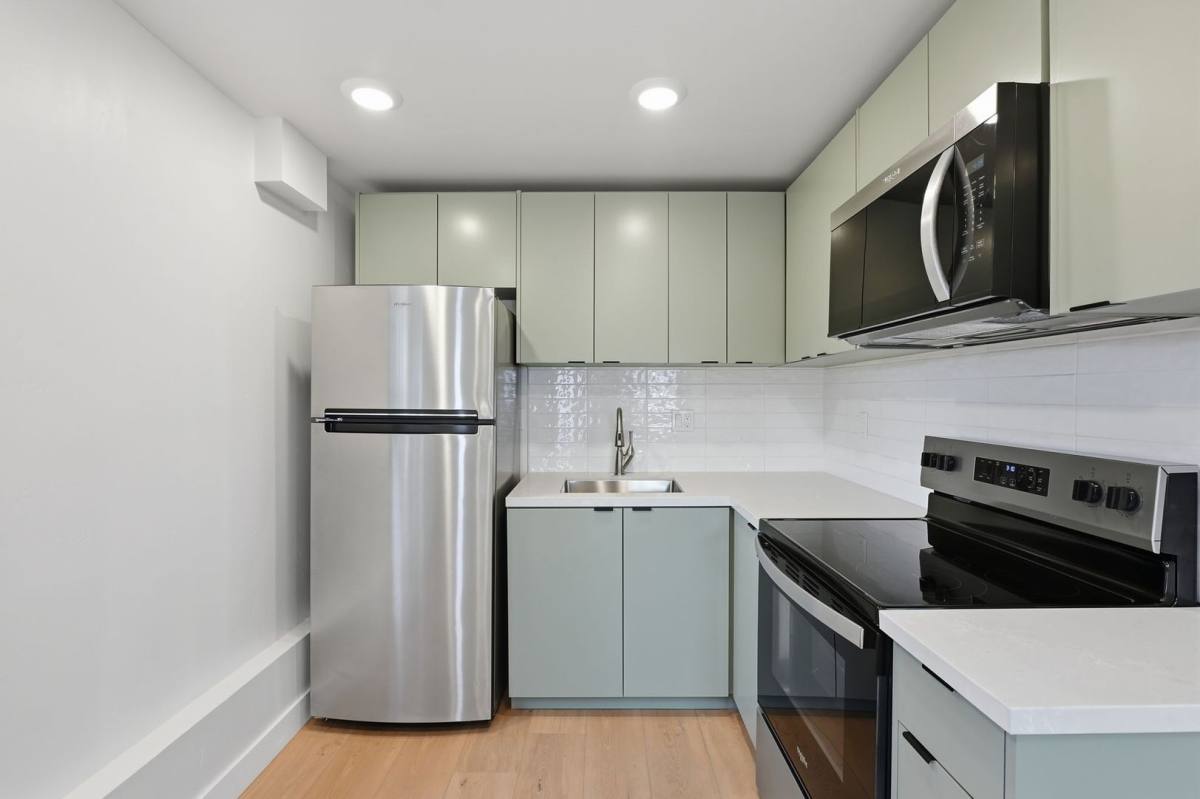 Apartment for rent at 2735 Broadway #5, San Diego, CA 92102