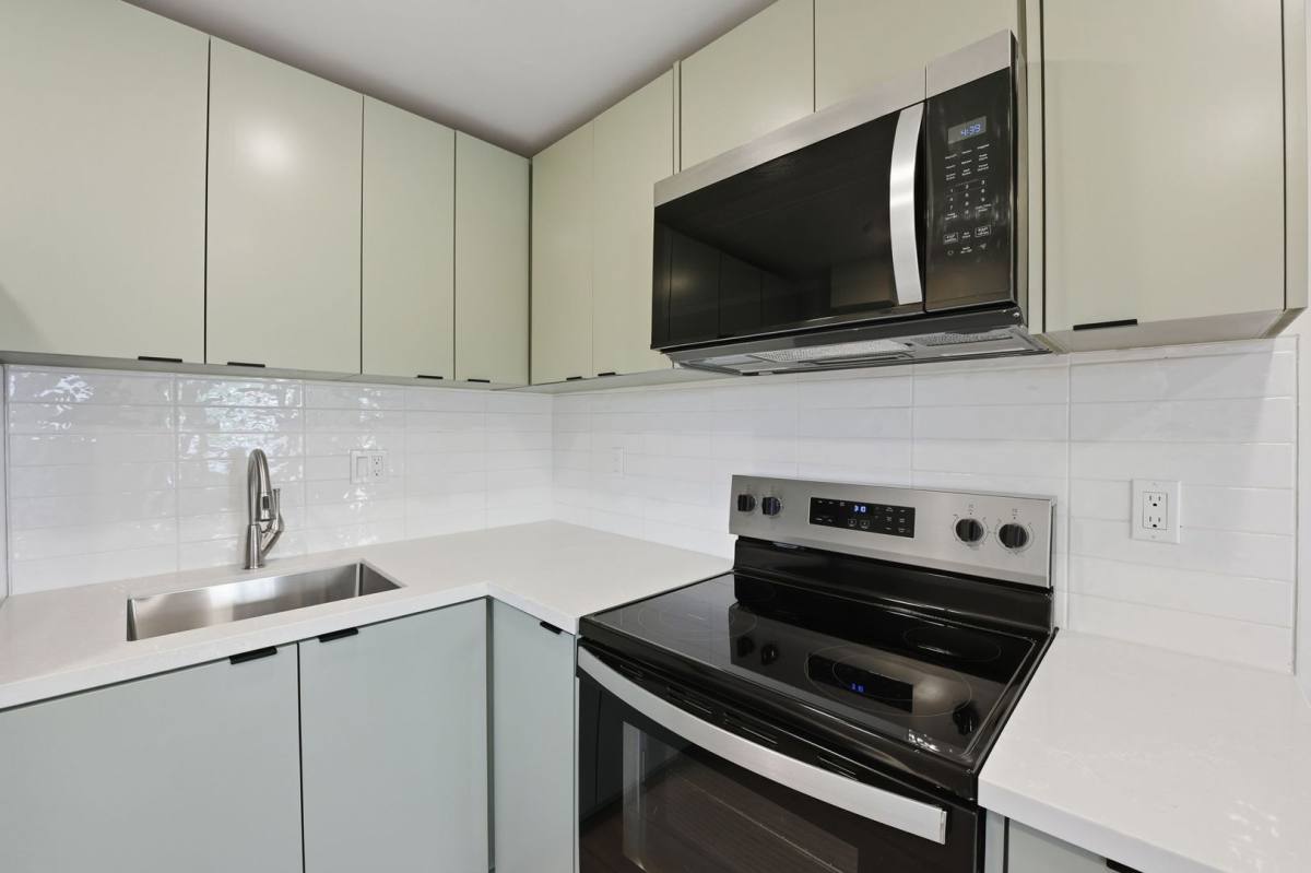 Apartment for rent at 2735 Broadway #5, San Diego, CA 92102