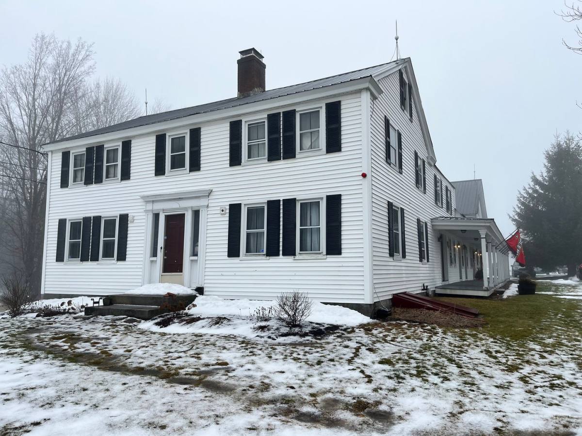 Apartment for rent at 1230 White Mountain Highway 6, Ossipee, NH 03864