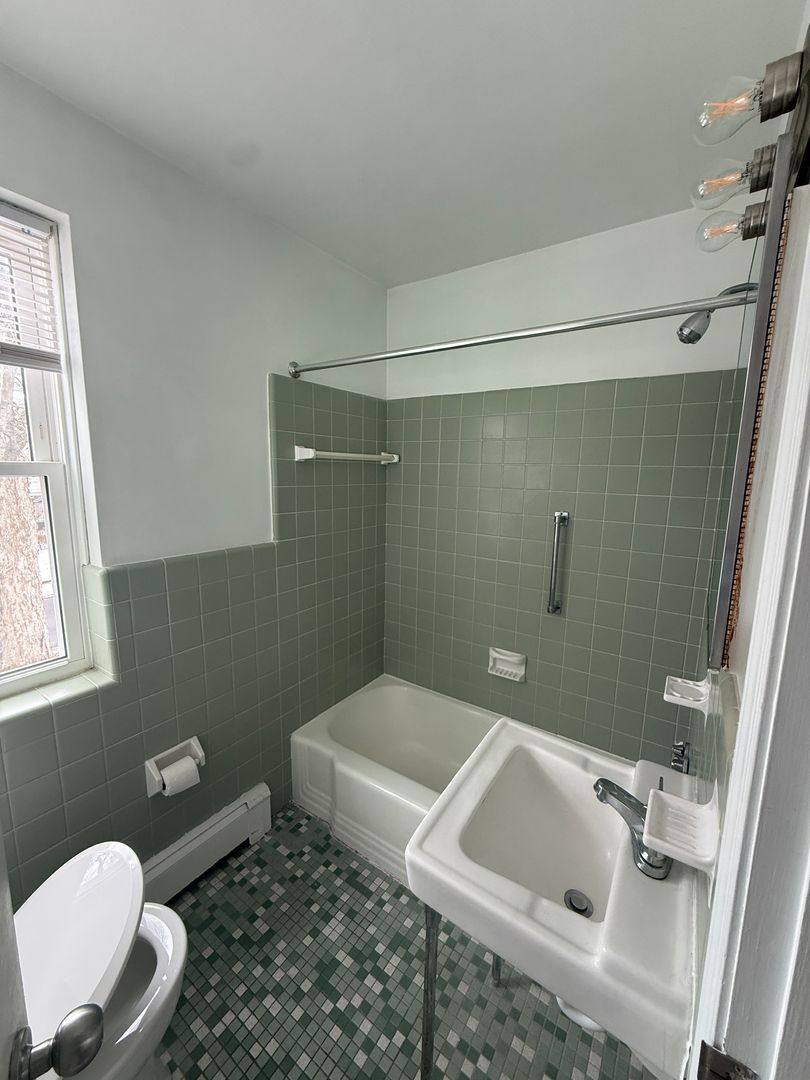 Apartment for rent at 323-325 Haverford Ave, Narberth, PA 19072